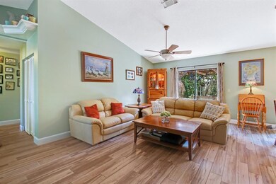 204 Greentree Ct, Jupiter LR-8
