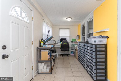 2897 E Walnut St, Colmar, PA 18915 - photo 4