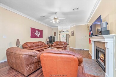 1717 Laura Ln unit CS, College Station, TX 77840 - photo 7