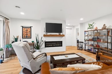 103 N Almon St unit 203, Moscow, ID 83843 - photo 3