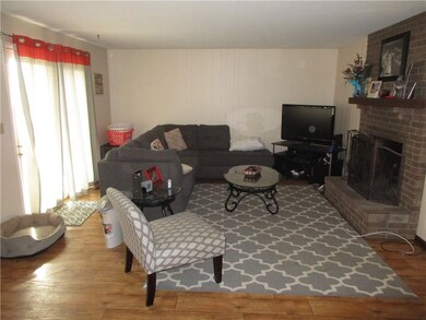 3005 Flintwood Dr, Columbus, IN 47203 - photo 2