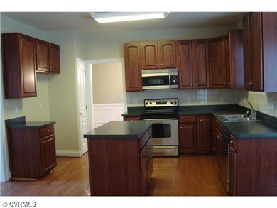 Kitchen - The work space in the kitchen is very ef