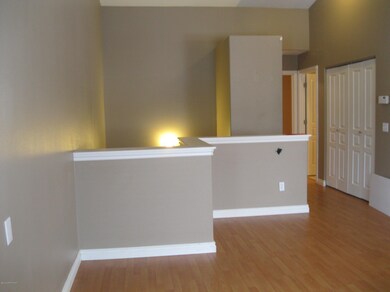 Living Room (3)