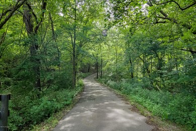 4708 Three Lakes Rd, Crestwood, KY 40014 - photo 2