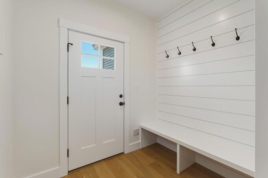 9 Feldspar Ln unit 5, Cumberland, ME 04021 - photo 2