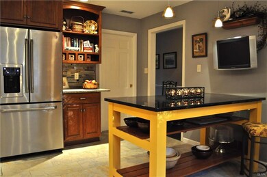 35 Applewood Dr, Easton, PA 18045 - photo 7