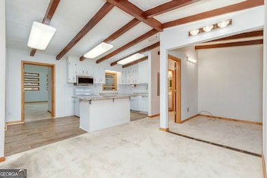 2726 Chamblee Tucker Rd, Atlanta, GA 30341 - photo 7