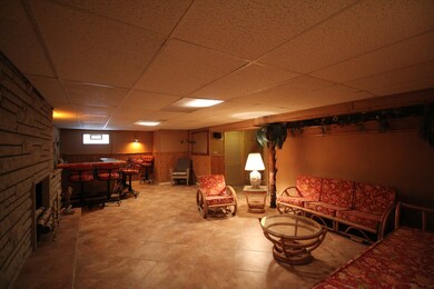 4441 Emerson Ave, Schiller Park, IL 60176 - photo 2