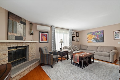 67 Adams Rd, Bloomfield, CT 06002 - photo 3