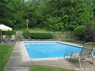 Swimming Pool/Hot Tub/Sauna