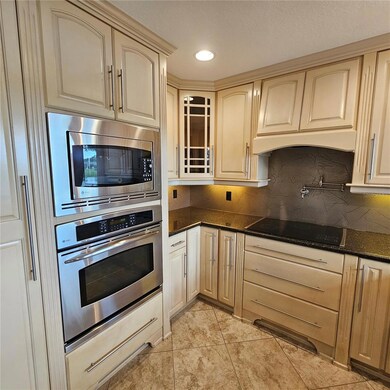 1717 Danbury Dr, Sun City Center, FL 33573 - photo 5