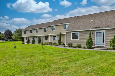 86 Pendleton Ln, Londonderry, NH 03053 - photo 2