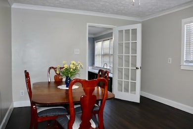 D167B726-E266-49C9-9296-7FCE29B107E3_1_2