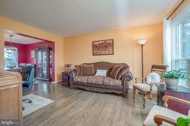 1027 Caren Dr, Sykesville, MD 21784 - photo 6