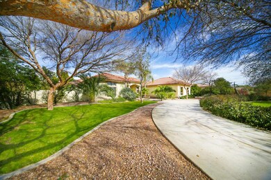 Via del Oro front