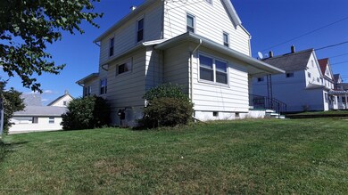 1302 Dartmouth St, Scranton, PA 18504 - photo 2