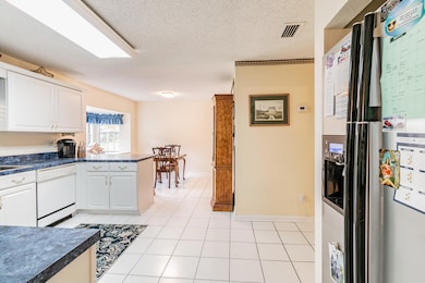 2608 Pine Estates Rd S, Jacksonville, FL 32218 - photo 3