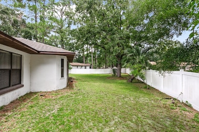 611 NE 10th St, Williston, FL 32696 - photo 4