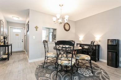 882 Worcester Ln unit A, Lake Worth, FL 33467 - photo 6