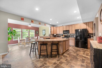 1121 Sassafras Cir, Eldersburg, MD 21784 - photo 3