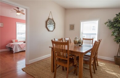 52 Wakefield Ave, Wakefield, RI 02879 - photo 6