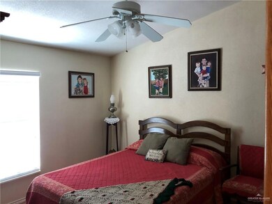 404 Northcutt Dr, Alamo, TX 78516 - photo 6