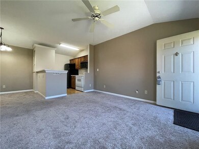 121 Andrews Blvd, Plainfield, IN 46168 - photo 4