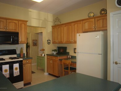 14 Courtney Ln, Manchester, NJ 08759 - photo 5