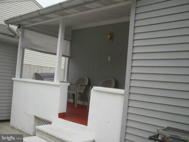 132 Hazel Ave, Halethorpe, MD 21227 - photo 5