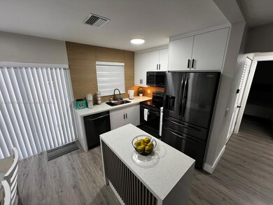 222 SW 8th St unit A, Dania, FL 33004 - photo 4