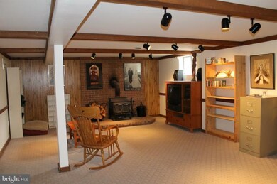 530 Gwynnwest Rd, Reisterstown, MD 21136 - photo 2