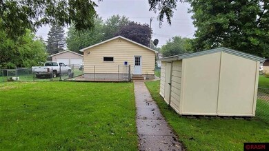 1011 N Minnesota St, New Ulm, MN 56073 - photo 5