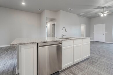 1105 Canal St, Odessa, TX 79765 - photo 6