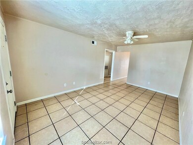 1603 Mossglenn Cir, College Station, TX 77840 - photo 3