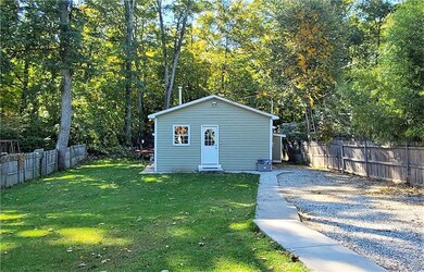 28 Lippitt Ave, Cumberland, RI 02864 - photo 2