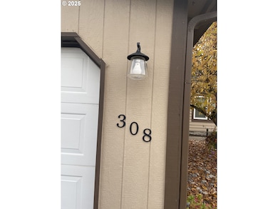 1655 S Elm St, Canby, OR 97013 - photo 6