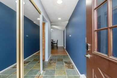 15 South Ct unit 141G, Clinton, NJ 08809 - photo 2