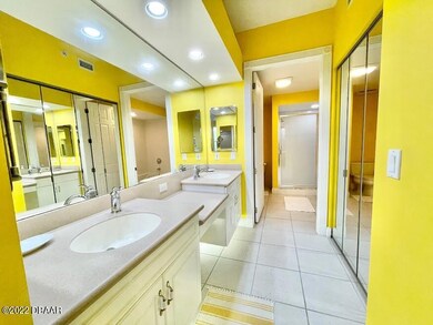 OWNERS SUITE BATH VIEW 1