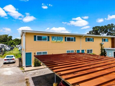 1914 Larrabee St unit 1-12, Seabrook, TX 77586 - photo 3