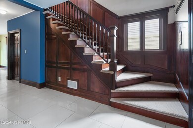 23 Cleveland St, Albany, NY 12206 - photo 3