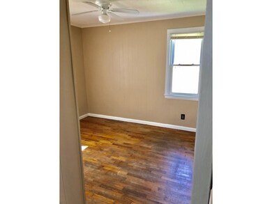 207 Young St, Johnson City, TN 37601 - photo 7