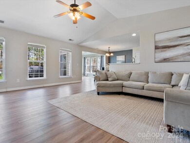 4933 Summerside Dr, Clover, SC 29710 - photo 5