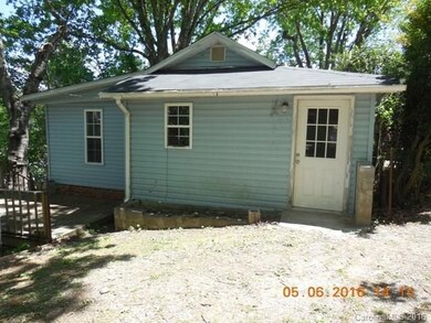 116 Oakhurst St, Hendersonville, NC 28792 - photo 3