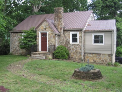 319 Highland View Dr, Knoxville, TN 37920 - photo 2