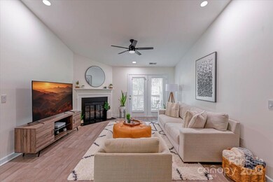 17143 Red Feather Dr unit 17143, Charlotte, NC 28277 - photo 3