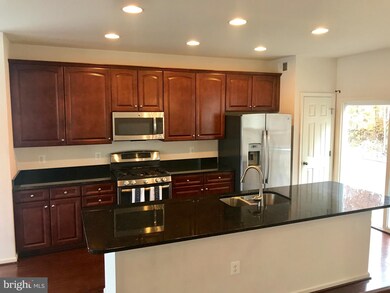 9303 Dawkins Crest Cir, Bristow, VA 20136 - photo 3