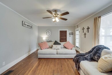 605 W Tyler St, Ennis, TX 75119 - photo 7