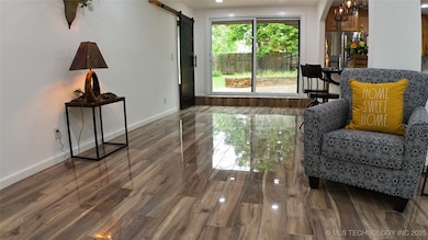 2615 E 59th St, Tulsa, OK 74105 - photo 6