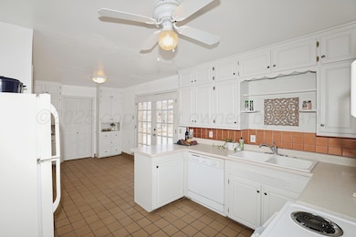 1612 S Milam St, Amarillo, TX 79102 - photo 7