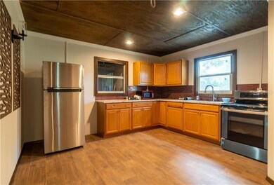 3201 Anata Dr, Zephyrhills, FL 33541 - photo 7